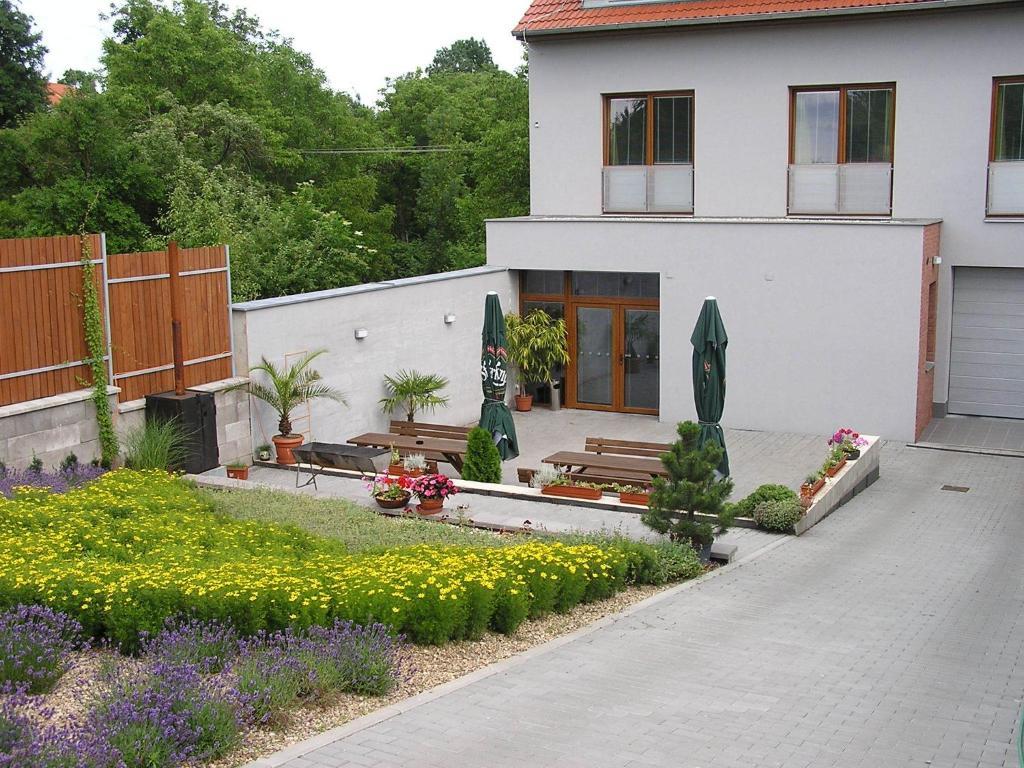 Penzion Ruland Hotel Brno Exterior foto