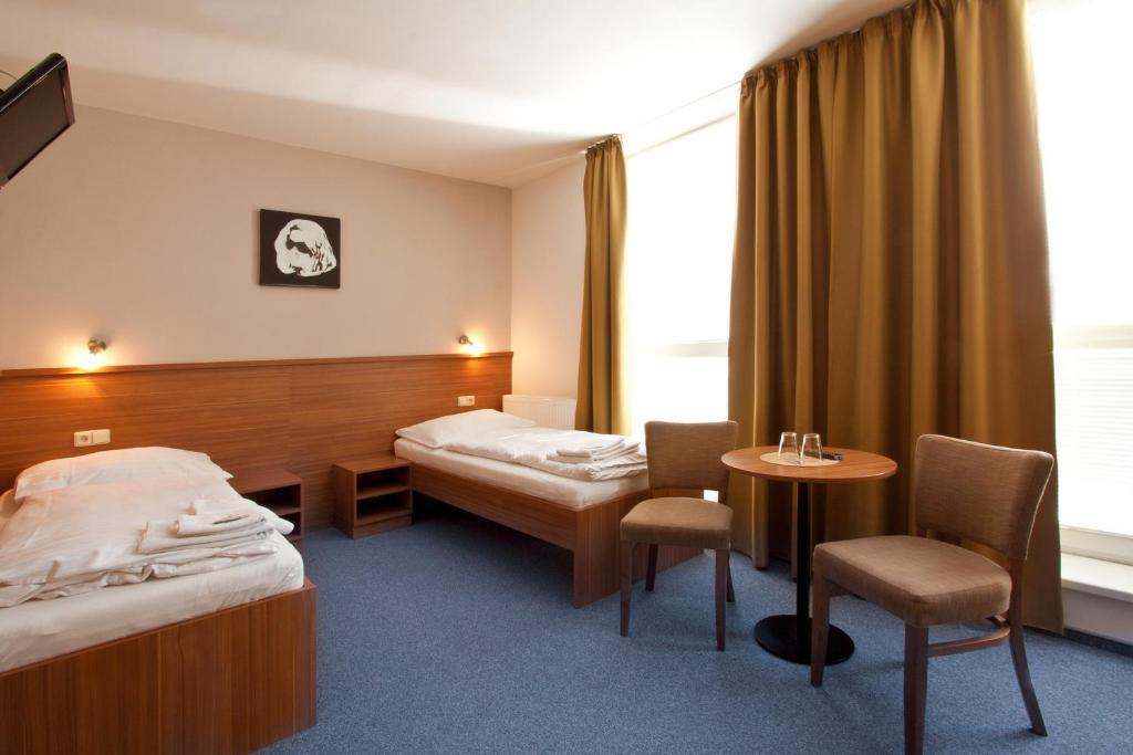 Penzion Ruland Hotel Brno Exterior foto